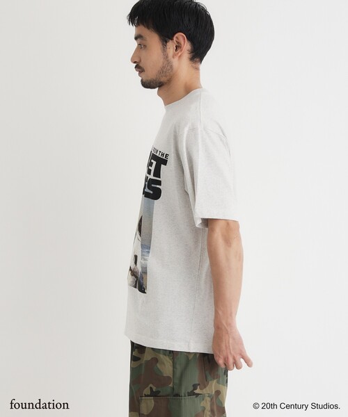 Right-on（ライトオン）の「【Right-on別注】ムービープリントTシャツ（Tシャツ/カットソー・レディース・ホワイト系1/チャコール/チャコールグレー/ライトグレー/ホワイト/ライトブルー・06/05/04）」の14枚目の写真