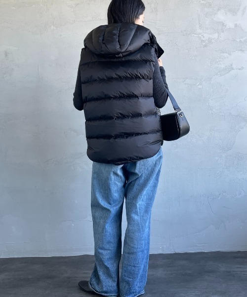 TATRAS（タトラス）の「【WEB先行予約】[TATRAS/タトラス] POSEIDONE フードダウンベスト（ダウンベスト・レディース・ブラック・4/3/2）」の2枚目の写真