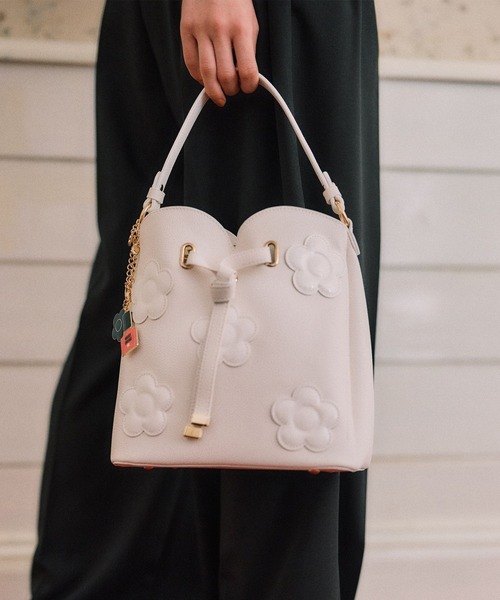 MARY QUANT(マリークワント)の「【MARY QUANT×VIS】デイジーアソートチャーム(チャーム・レディース・ブラック系その他/ブラック・FREE)」の18枚目の写真