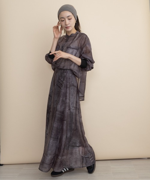 lodie(ロディ)の「【セットアップ可】デニム風シアープリント マキシスカート(スカート・レディース・ネイビー/ブラック・FREE)」の11枚目の写真