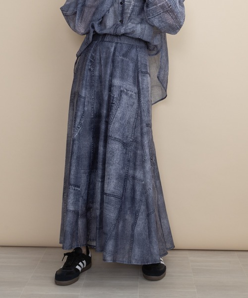 lodie(ロディ)の「【セットアップ可】デニム風シアープリント マキシスカート(スカート・レディース・ネイビー/ブラック・FREE)」の21枚目の写真