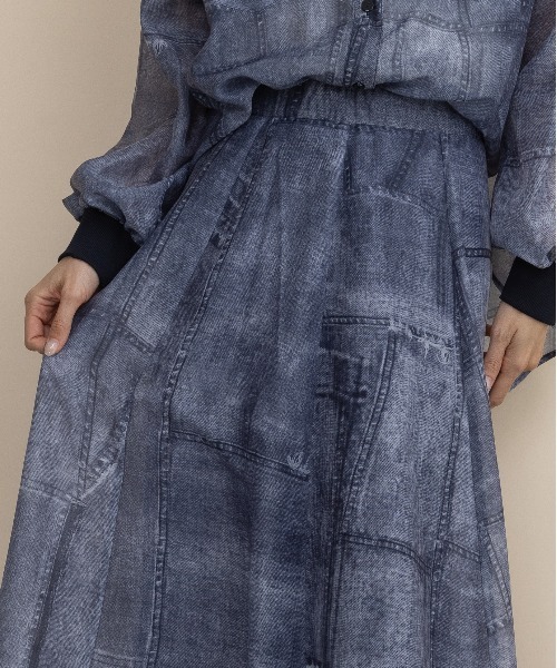 lodie(ロディ)の「【セットアップ可】デニム風シアープリント マキシスカート(スカート・レディース・ネイビー/ブラック・FREE)」の22枚目の写真