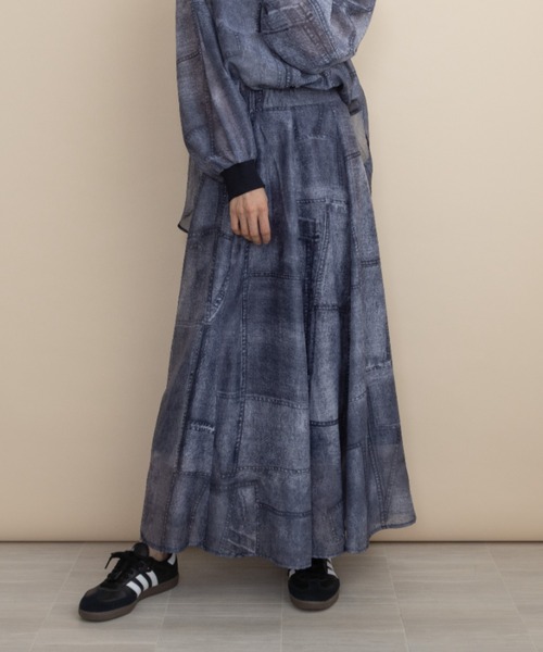 lodie(ロディ)の「【セットアップ可】デニム風シアープリント マキシスカート(スカート・レディース・ネイビー/ブラック・FREE)」の20枚目の写真