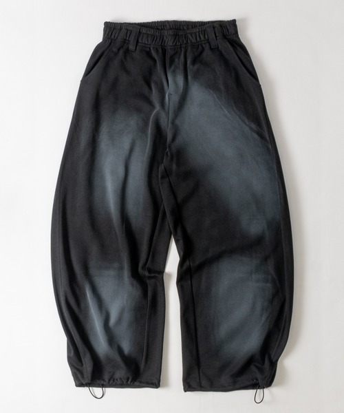 JOHN'S CLOSET(ジョンズクローゼット)の「【31】スプレー加工 カーブシルエットポンチスウェットパンツ ドローコード付き(スウェットパンツ・メンズ・ブラック/杢グレー・MEDIUM/LARGE)」の11枚目の写真