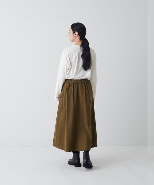 conges payes ADIEU TRISTESSE（コンジェ ペイエ アデュートリステス）の「タックディテールスカート（スカート・レディース・インディゴブルー/カーキ・38）」の8枚目の写真