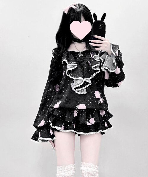 OLIVE des OLIVE(オリーブデオリーブ)の「【インフルエンサー企画】miko rose blouse(シャツ/ブラウス・レディース・ピンク/ブラック・FREE)」の1枚目の写真