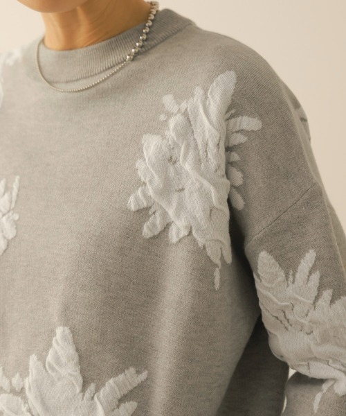Bou Jeloud(ブージュルード)の「フラワージャガード柄ニットプルオーバー(Tシャツ/カットソー・レディース・グリーン/グレー/ブラック・FREE)」の5枚目の写真