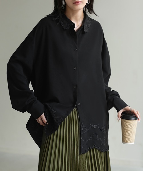 HUG.U(ハグユー)の「刺繍レースブラウス(シャツ/ブラウス・レディース・ブラック/ホワイト・FREE)」の2枚目の写真