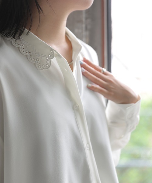 HUG.U(ハグユー)の「刺繍レースブラウス(シャツ/ブラウス・レディース・ブラック/ホワイト・FREE)」の15枚目の写真