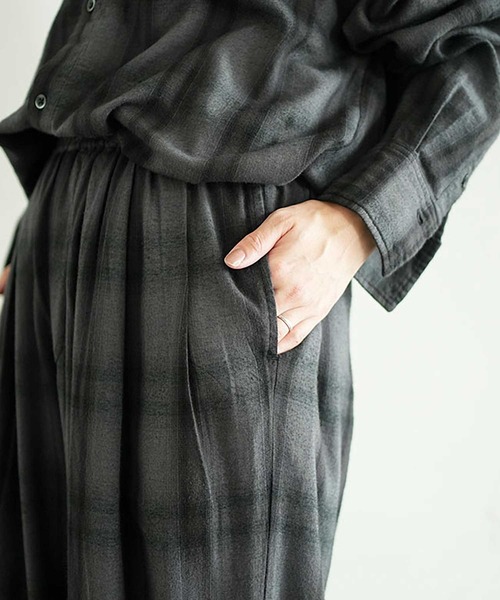 SOLAMONAT LARME（ソラモナラーム）の「ネルチェックパンツ（その他パンツ・レディース・ブラウン/グレー・38）」の11枚目の写真