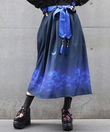 彼岸花×月プリントスカート