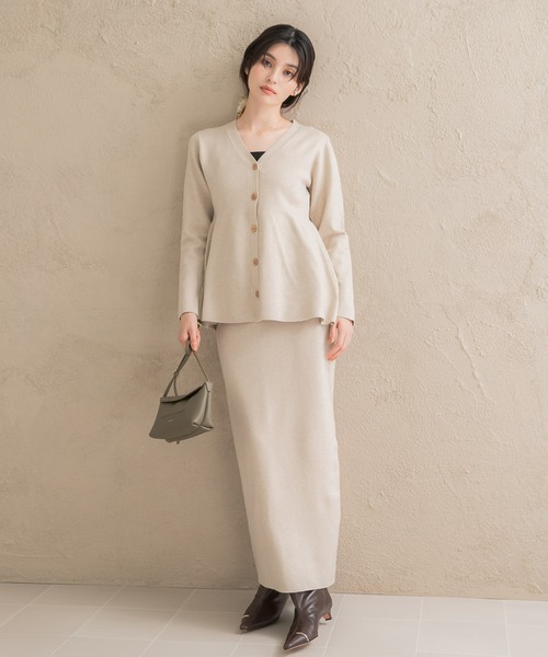 URBAN RESEARCH ROSSO WOMEN(アーバンリサーチ ロッソ)の「カシミヤシルク混ペプラムニットアップ(ニット/セーター・レディース・ブラック/ライトベージュ・FREE)」の16枚目の写真