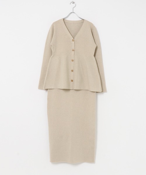 URBAN RESEARCH ROSSO WOMEN(アーバンリサーチ ロッソ)の「カシミヤシルク混ペプラムニットアップ(ニット/セーター・レディース・ブラック/ライトベージュ・FREE)」の10枚目の写真