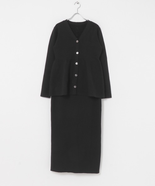 URBAN RESEARCH ROSSO WOMEN(アーバンリサーチ ロッソ)の「カシミヤシルク混ペプラムニットアップ(ニット/セーター・レディース・ブラック/ライトベージュ・FREE)」の4枚目の写真