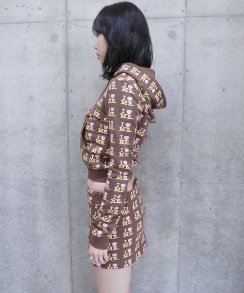 ASHLEY WILLIAMS(アシュリーウィリアムス)の「CHOCO I HEART ME MINI SKIRT(スカート・レディース・ブラウン・XS/S)」の7枚目の写真