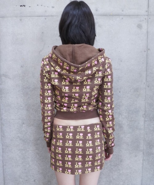 ASHLEY WILLIAMS(アシュリーウィリアムス)の「CHOCO I HEART ME MINI SKIRT(スカート・レディース・ブラウン・XS/S)」の8枚目の写真