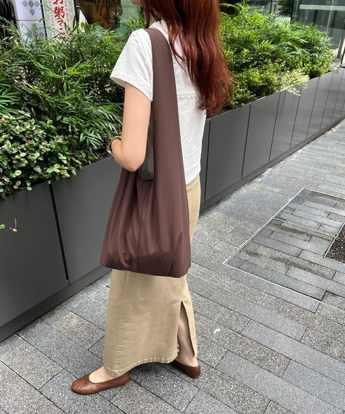 LOWRYS FARM(ローリーズファーム)の「Tote bag 1056921(トートバッグ・レディース・ベージュ/ブラウン・FREE)」の6枚目の写真