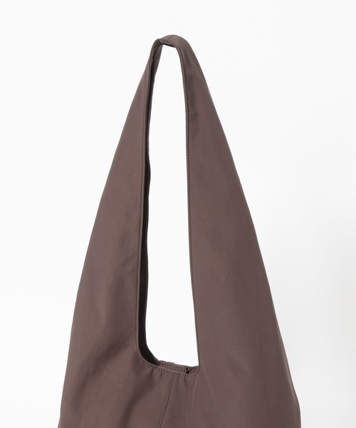 LOWRYS FARM(ローリーズファーム)の「Tote bag 1056921(トートバッグ・レディース・ベージュ/ブラウン・FREE)」の17枚目の写真