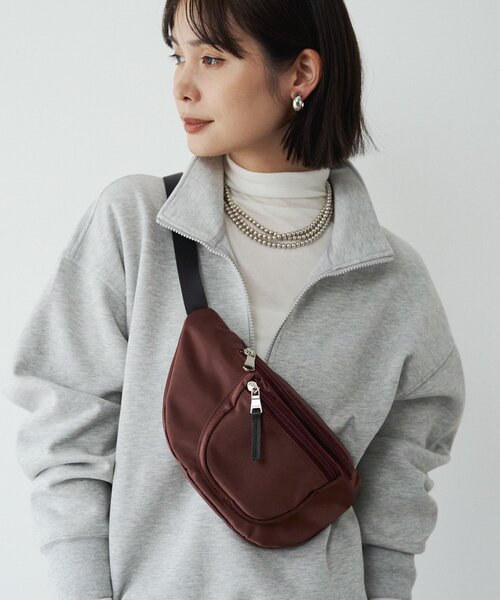 russet(ラシット)の「【撥水】《軽量/190g》クラウズナイロン2WAYウエストポーチ/ボディバッグ(ボディバッグ/ウエストポーチ・レディース・ブラック/ボルドー/ベージュ・FREE)」の3枚目の写真