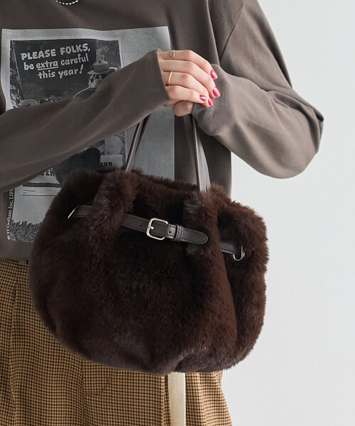 FREAK'S STORE(フリークスストア)の「ベルト付き ファーバッグ(ショルダーバッグ・レディース・ブラウン/ベージュ/ブラック・ONE SIZE)」の1枚目の写真