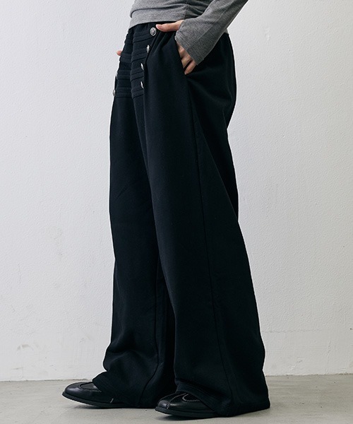 Shoowtime（ショウタイム）の「Military Napoleon Button Wide Sweatpants / ミリタリー ナポレオンボタン ワイドスウェットパンツ（スウェットパンツ・メンズ・ブラック/グレー・MEDIUM/LARGE/X-LARGE/SMALL）」の11枚目の写真