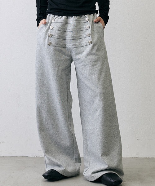 Shoowtime（ショウタイム）の「Military Napoleon Button Wide Sweatpants / ミリタリー ナポレオンボタン ワイドスウェットパンツ（スウェットパンツ・メンズ・ブラック/グレー・MEDIUM/LARGE/X-LARGE/SMALL）」の8枚目の写真