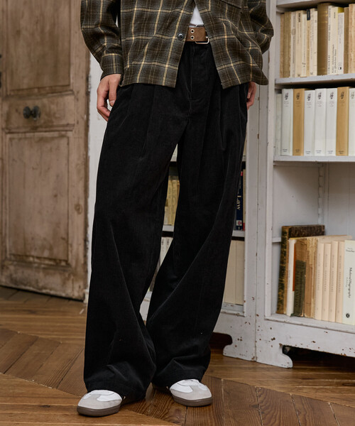 Dickies(ディッキーズ)の「Dickies × PUBLUX/ディッキーズ 別注 タック ワイド コーデュロイ ワークパンツ 限定展開(その他パンツ・メンズ・ベージュ/ブラック/ブラウン・SMALL/LARGE/MEDIUM)」の5枚目の写真