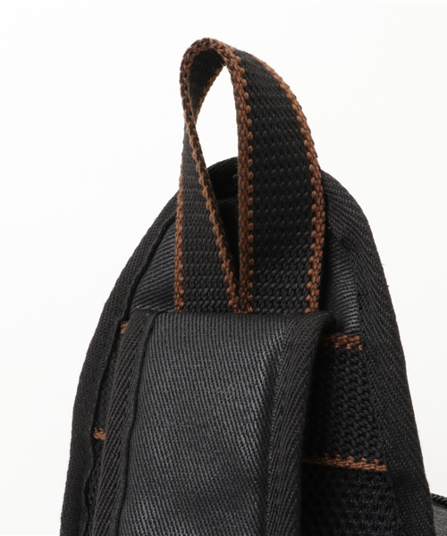 DEVICE(デバイス)の「DEVICE デバイス Work ミリタリー ボディバッグ ショルダーバッグ(ボディバッグ/ウエストポーチ・メンズ・ブラック/カーキ・FREE)」の5枚目の写真