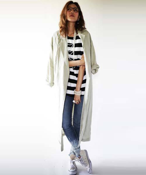 antiqua（アンティカ）の「スキニーダメージデニム（デニムパンツ・レディース・ブルー系その他・S/M/L）」の4枚目の写真