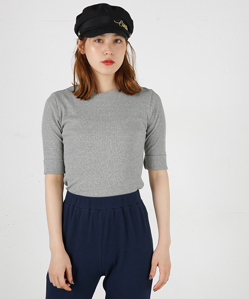 MOUSSY（マウジー）の「BACK ZIP HALF SLEEVE TOPS（Tシャツ/カットソー・レディース・ブルー/トップグレー/レッド/ホワイト/ブラック・FREE）」の4枚目の写真