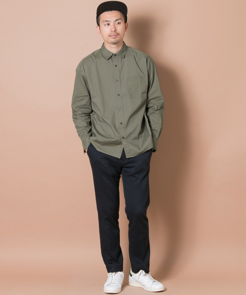 URBAN RESEARCH(アーバンリサーチ)の「UR STRETCH COMFORT SHIRT(シャツ/ブラウス・メンズ・ホワイト/キャメル/ブラック/カーキ・MEDIUM/LARGE)」の18枚目の写真