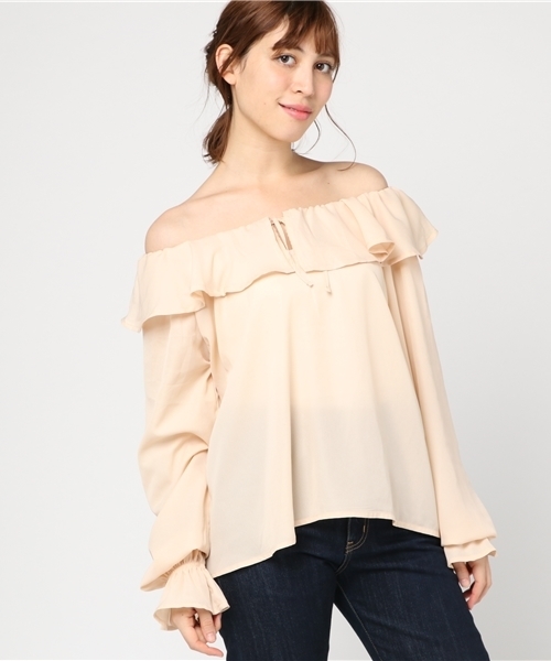 MERLOT（メルロー）の「ジョーゼットラッフルオフショルブラウス582-9527（シャツ/ブラウス・レディース・ベージュ/ネイビー/ホワイト/ピンク・FREE）」の17枚目の写真