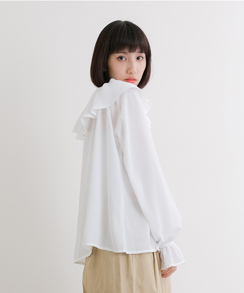 MERLOT（メルロー）の「ジョーゼットラッフルオフショルブラウス582-9527（シャツ/ブラウス・レディース・ベージュ/ネイビー/ホワイト/ピンク・FREE）」の11枚目の写真