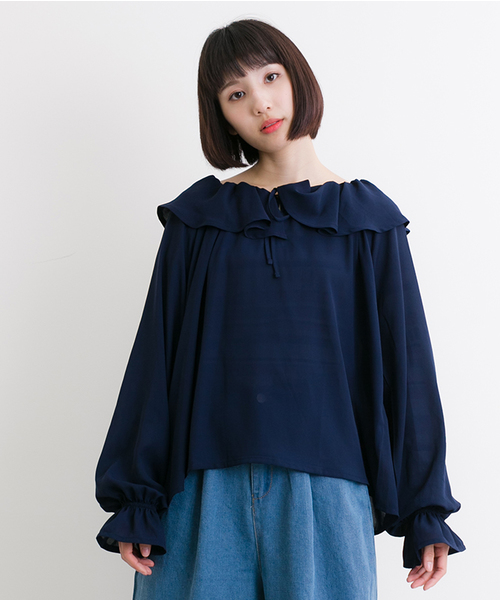 MERLOT（メルロー）の「ジョーゼットラッフルオフショルブラウス582-9527（シャツ/ブラウス・レディース・ベージュ/ネイビー/ホワイト/ピンク・FREE）」の13枚目の写真
