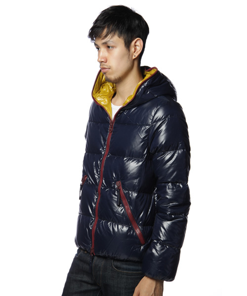 DUVETICA BEAMS コラボ　ダウンジャケット　光沢　ディオニシオ　46 極美品】デュベティカ ビームス別注 ダウンジャケット 光沢 ネイビー