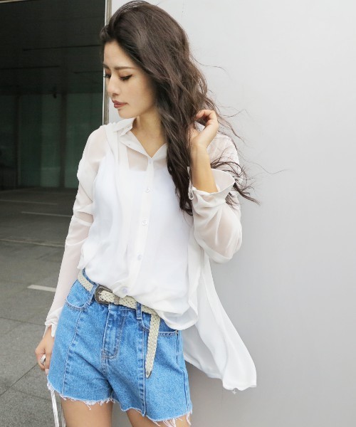 EGOIST（エゴイスト）の「ギャザーショルダーシースルーシャツ（シャツ/ブラウス・レディース・カーキ/ホワイト/ブラック・FREE）」の4枚目の写真