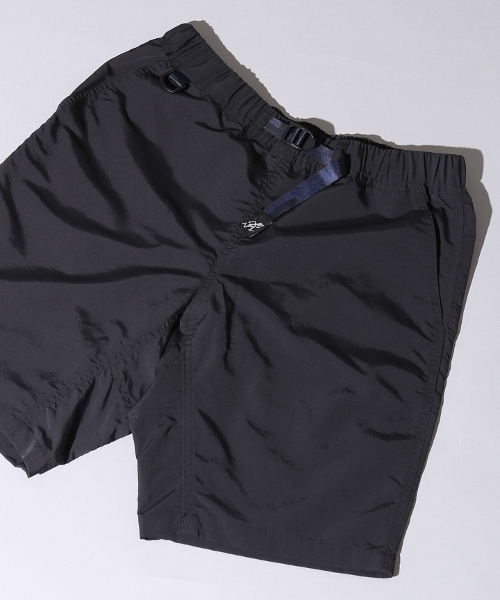 Gramicci（グラミチ）の「◇GRAMICCI / グラミチ 別注 パッカブル NN SHORTS（その他パンツ・メンズ・ネイビー/ブルー系その他/ブラック/レッド・LARGE/MEDIUM/X-LARGE）」の2枚目の写真