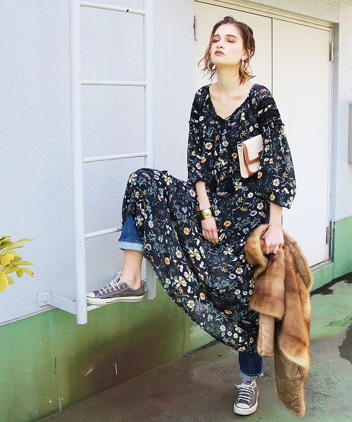 R35 秋の予感 ブラックワンピースでピン メゾン餡子のお気に入りフォルダ Wear