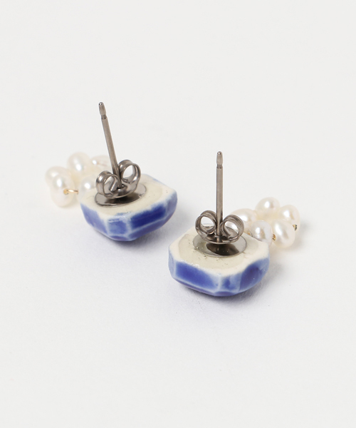 TONE SELECT GOODS(トーンセレクトグッズ)の「【irodori】circle パール pierce(ピアス(両耳用)・レディース・ブルー・FREE)」の2枚目の写真