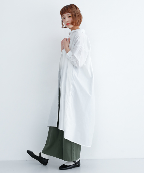 MERLOT(メルロー)の「ビッグシルエット襟付きシャツワンピース1452(シャツワンピース・レディース・ブラック/グリーン/ピンク/オフホワイト/ベージュ・FREE)」の2枚目の写真