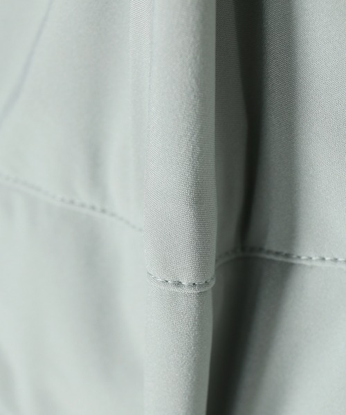 JOINT WORKS(ジョイントワークス)の「ビッグフーデットコート(その他アウター・メンズ・ブラック/ライトグレー・LARGE/MEDIUM)」の14枚目の写真