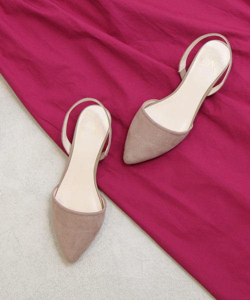 N.（N. Natural Beauty Basic）（エヌエヌナチュラルビューティーベーシック）の「バックストラップフラットパンプス（パンプス・レディース・ブラック/ブラック系その他/ベージュ/レッド・LARGE/MEDIUM/SMALL）」の4枚目の写真