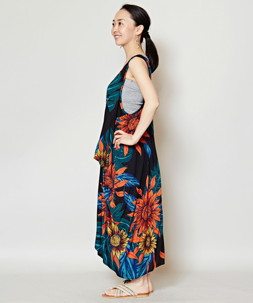 チャイハネ(チャイハネ)の「【チャイハネ】ヴィンテージアロハ柄ノースリーブワンピース(ワンピース・レディース・ホワイト/ブラック/ベージュ・FREE)」の7枚目の写真