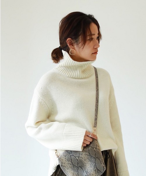 TODAYFUL（トゥデイフル）の「ラウンドフレームピアス（ピアス（両耳用）・レディース・シルバー/ゴールド・FREE）」の3枚目の写真