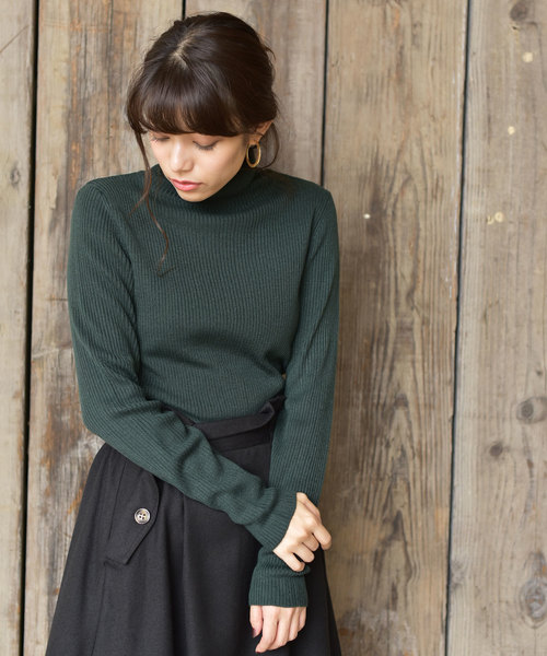 rps（アールピーエス）の「リブタートルニットプルオーバー（ニット/セーター・レディース・オフホワイト/ブラック/ダークグリーン/ブルー・M/L）」の3枚目の写真