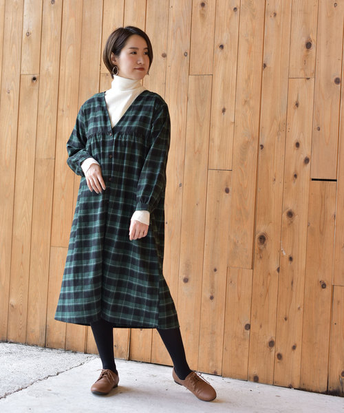 rps（アールピーエス）の「リブタートルニットプルオーバー（ニット/セーター・レディース・オフホワイト/ブラック/ダークグリーン/ブルー・M/L）」の16枚目の写真