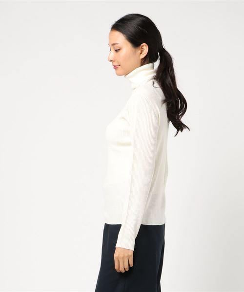 rps（アールピーエス）の「リブタートルニットプルオーバー（ニット/セーター・レディース・オフホワイト/ブラック/ダークグリーン/ブルー・M/L）」の5枚目の写真