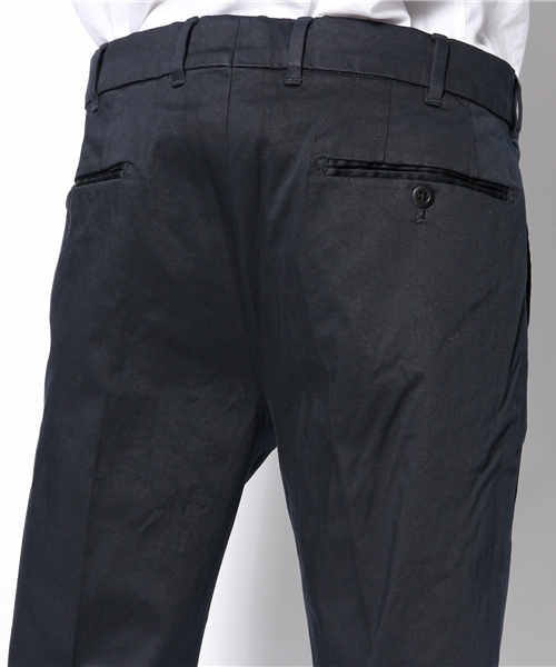 NANO universe(ナノユニバース)の「Tapered Trousers(チノパンツ・メンズ・ベージュ/カーキ/ダークブルー・44/46/48/50)」の7枚目の写真