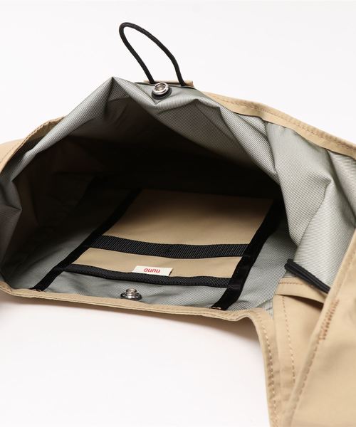 NUNC（ヌンク）の「【NUNC】3LAYER SHOPPING（ボディバッグ/ウエストポーチ・メンズ・ブラック/ベージュ・FREE）」の3枚目の写真