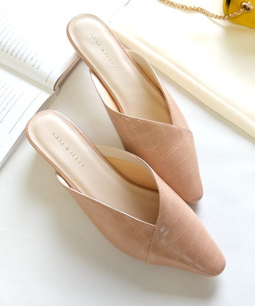 AmiAmi（アミアミ）の「Vカットミュールサンダル（サンダル・レディース・ブラック/グレイッシュベージュ/パイソン/ブラウン/ブラック系その他/チョコ/ブラウン系その他/ホワイト系その他/ベージュ系その他/アイボリー/グリーン/オートミール/ナチュラル/ブラック系その他2/キャメル/チェック/ブラウン系その他2/シルバー/ブラック×ブラック/ホワイト×ホワイト・L/LL/M/S）」の14枚目の写真